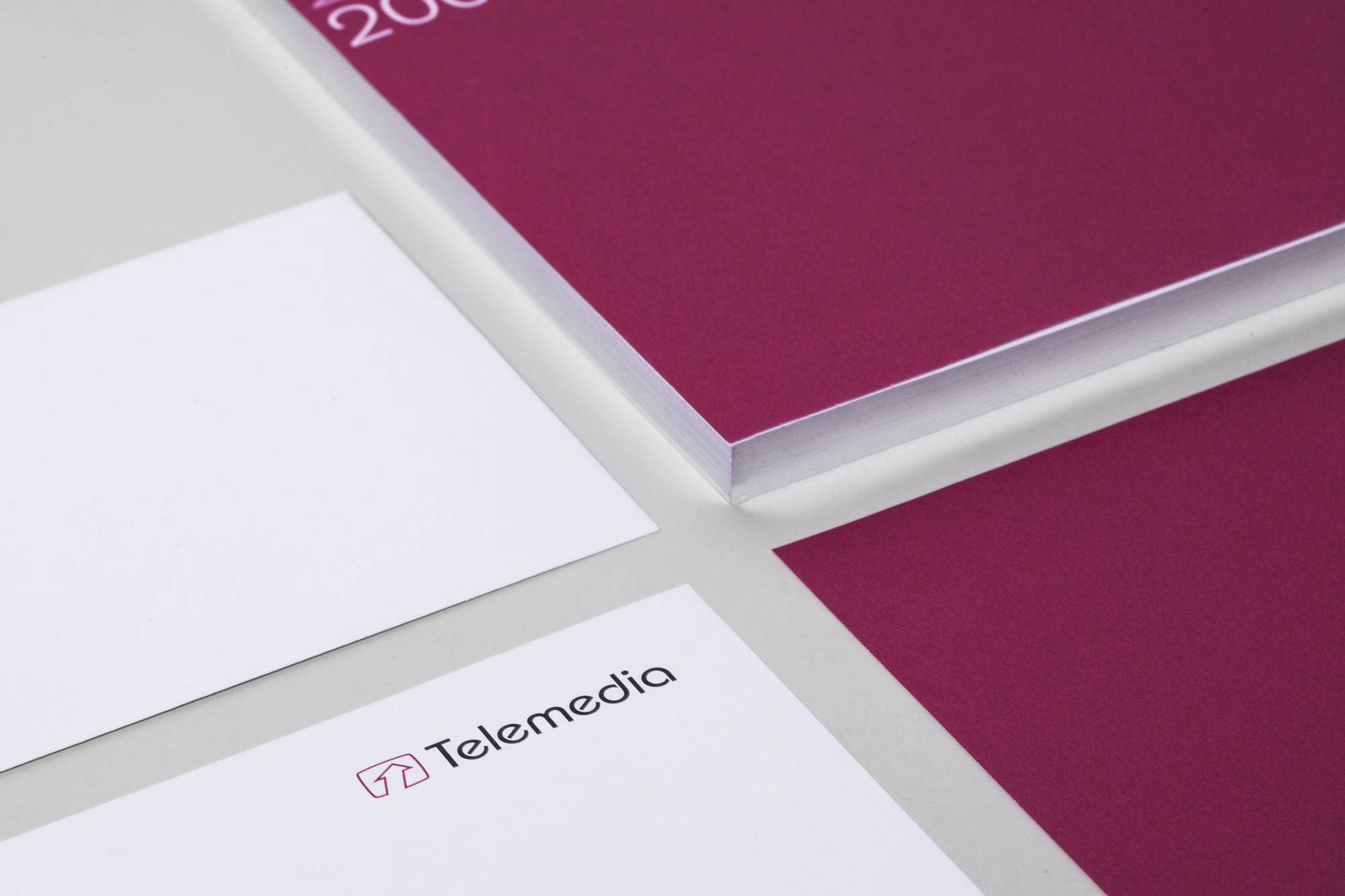 75a gestaltet die Geschäftsausstattung der telemedia GmbH